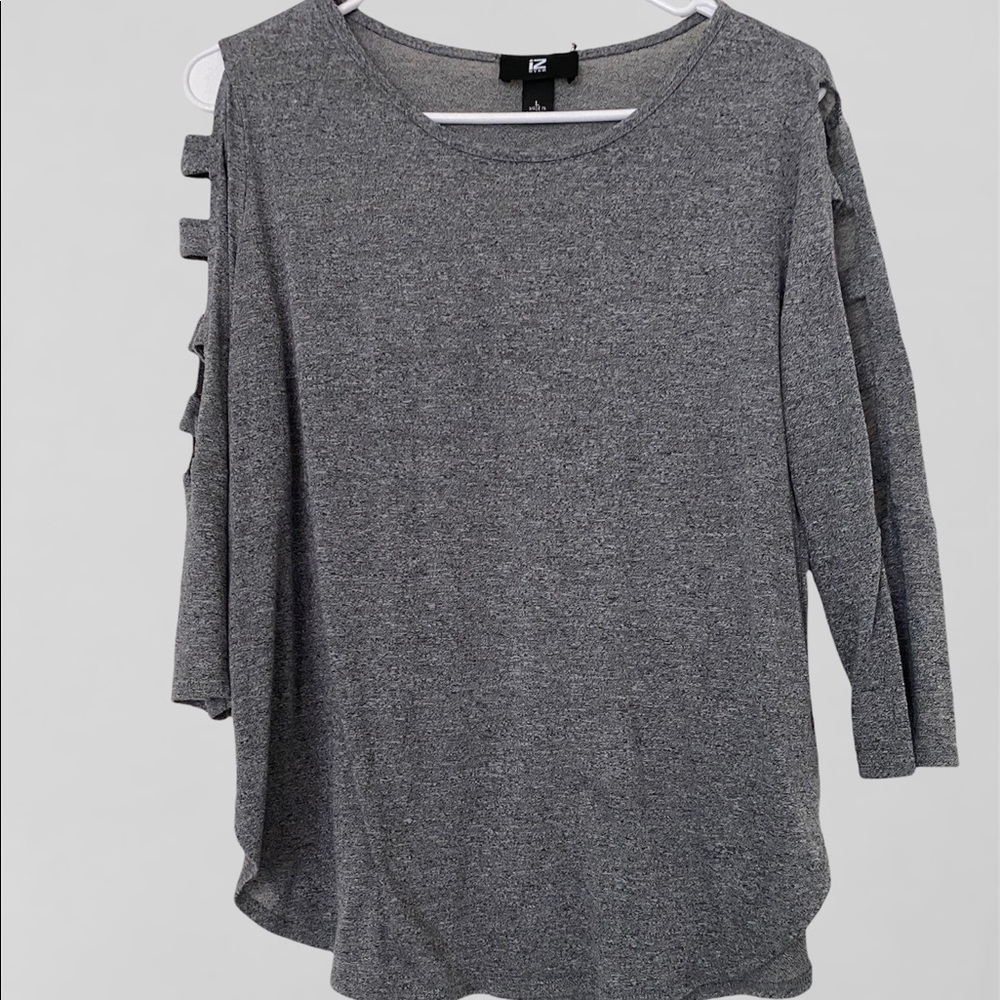 IZ Byer gray shirt